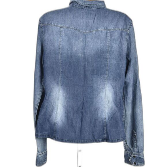 Guess Faded Chambray Snap Down Shirt Size Front Pockets Lg - Picture 2 of 3